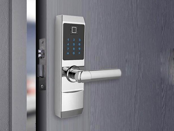 鹰潭市24小时上门开锁公司