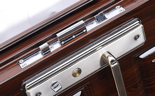 鹰潭市24小时上门开锁公司