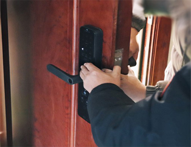 鹰潭市24小时上门开锁公司